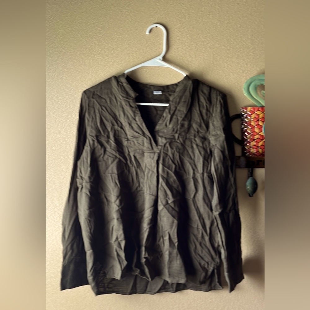 Women’s shirt